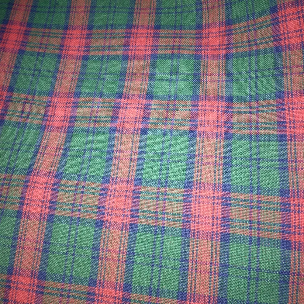 FABRIC Yarn Dyed red/green plaid in homespun style, 2 yards